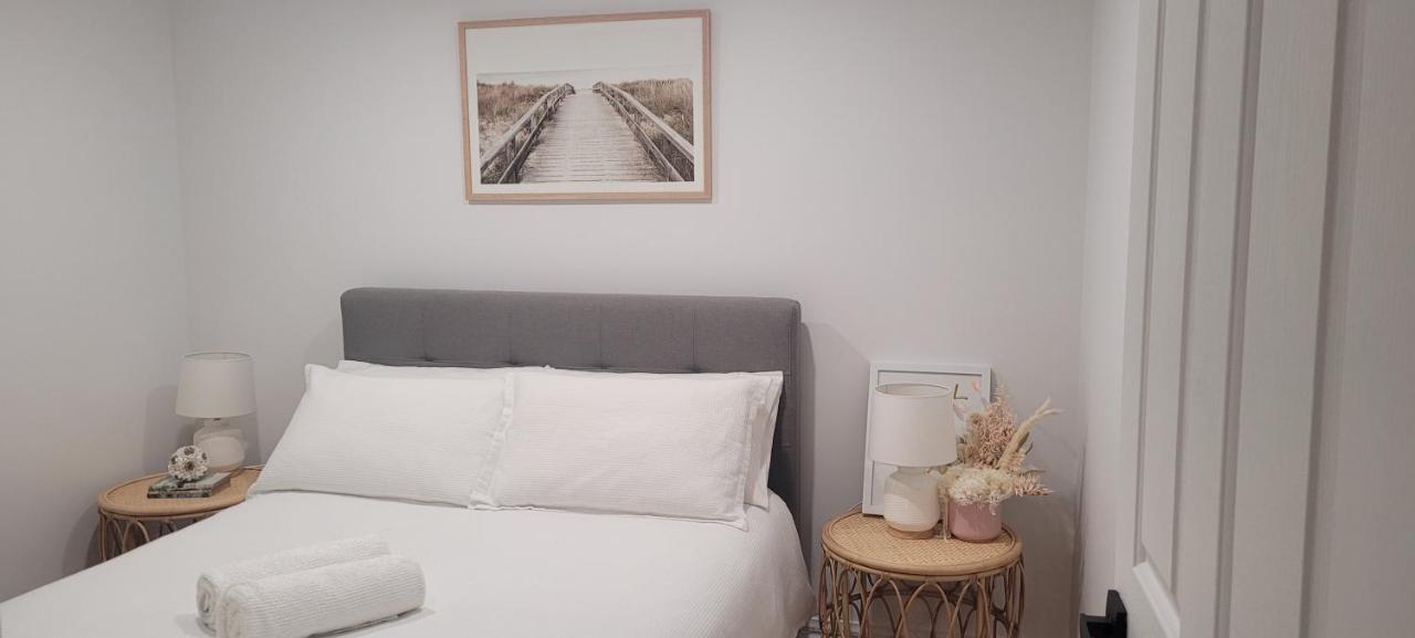Boutique Beach House In The Heart Of St. Kilda Мелбърн Екстериор снимка