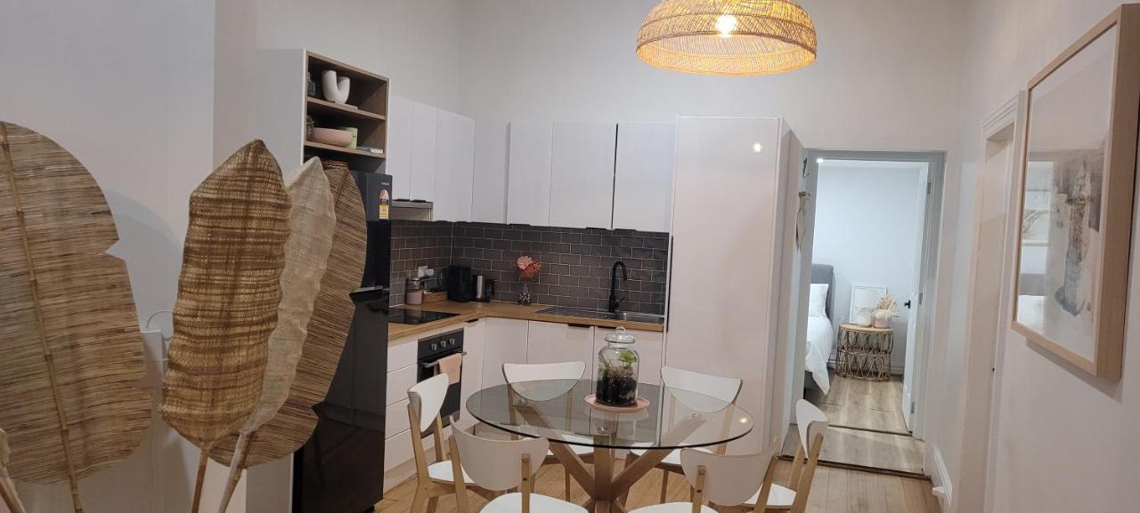 Boutique Beach House In The Heart Of St. Kilda Мелбърн Екстериор снимка